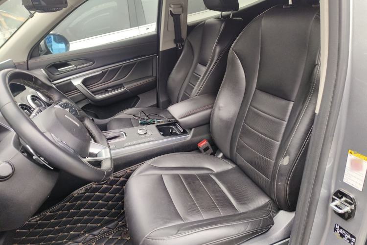 Used Wey VV5 2017 2.0T Ultra-Luxury Version
