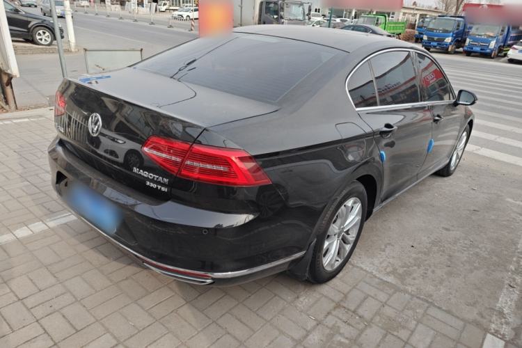 Used Volkswagen Magotan 2017 330TSI DSG Luxury Model
