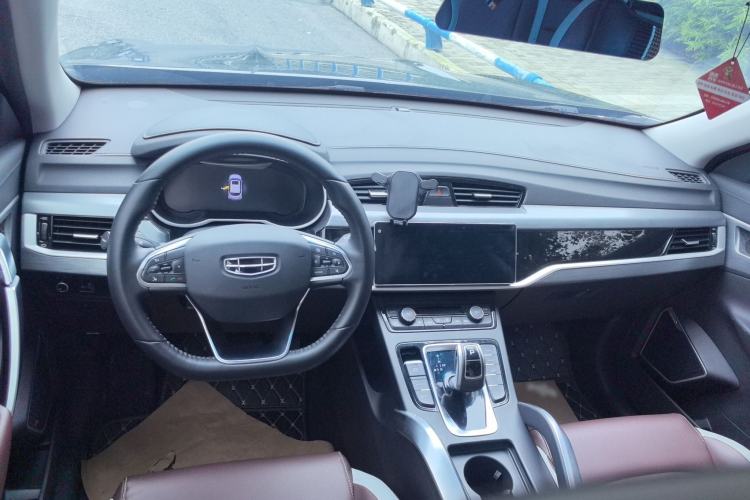 Used Geely Auto Emgrand X7 Sport 2022 1.8TD DCT Zhiya Trim
