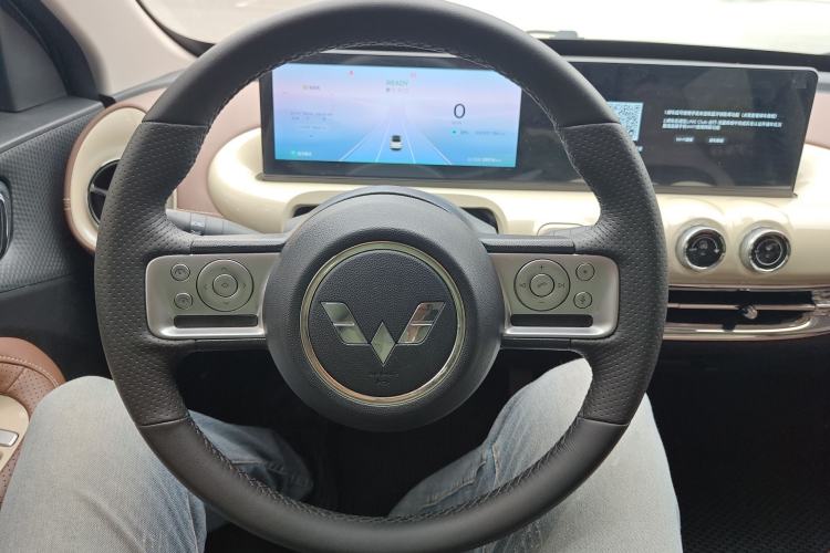 Used Wuling Bingo 2023 333 km Lingxi Connected Version
