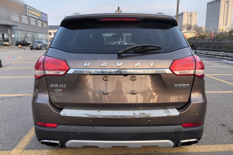 Used Haval H2 2017 Blue Label 1.5T Manual Two-Wheel Drive Luxury Model