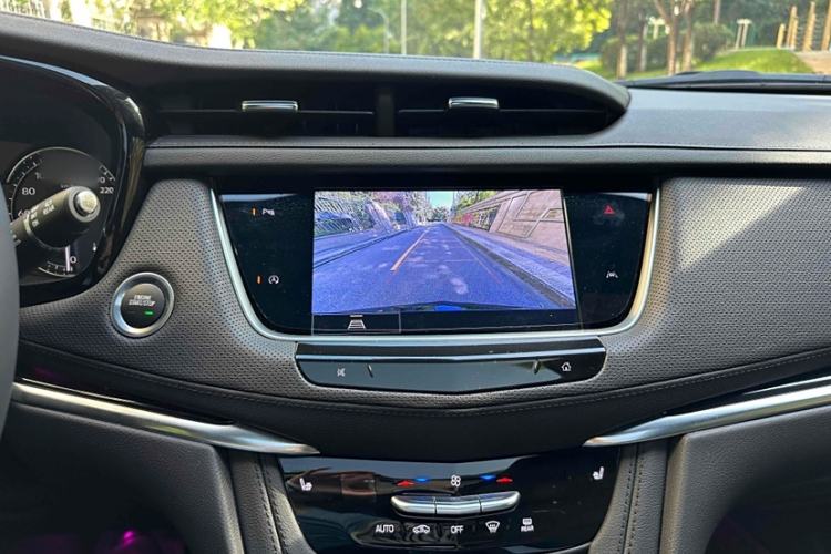 Used Cadillac XT6 2022 2.0T Six-Seater Four-Wheel-Drive Luxury Version
