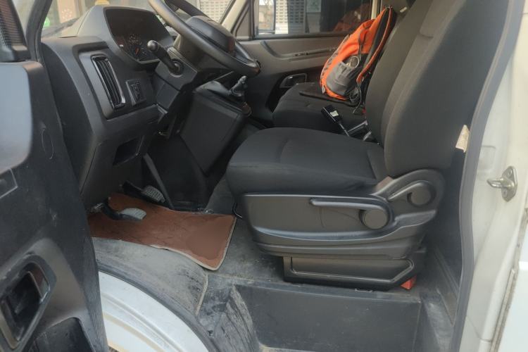 Used Iveco Daily 2023 2.5T A37M1 Long Wheelbase Mid-Height Dual-Tire Side-Sliding Doors 5–9 Seats
