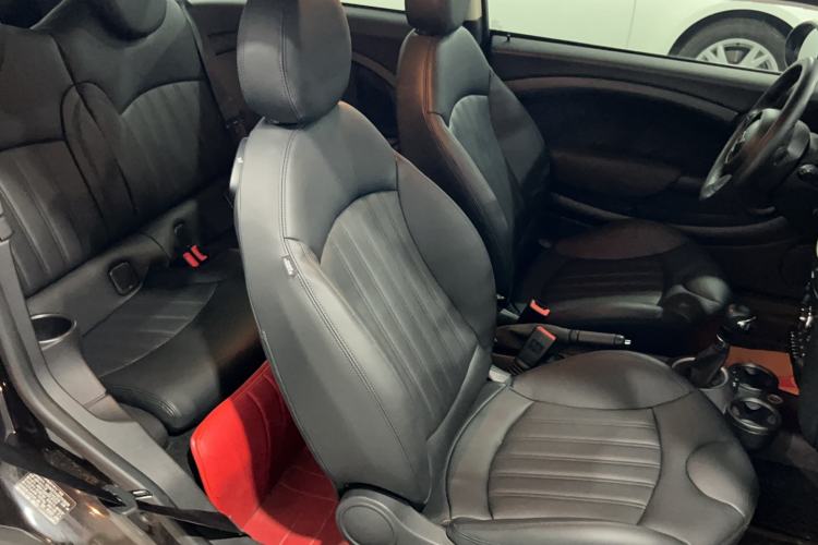 Used  Clubman 2011 1.6L COOPER Fun
