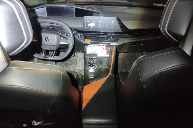 Used Changan UNI-V 2022 1.5T Prestige Version
