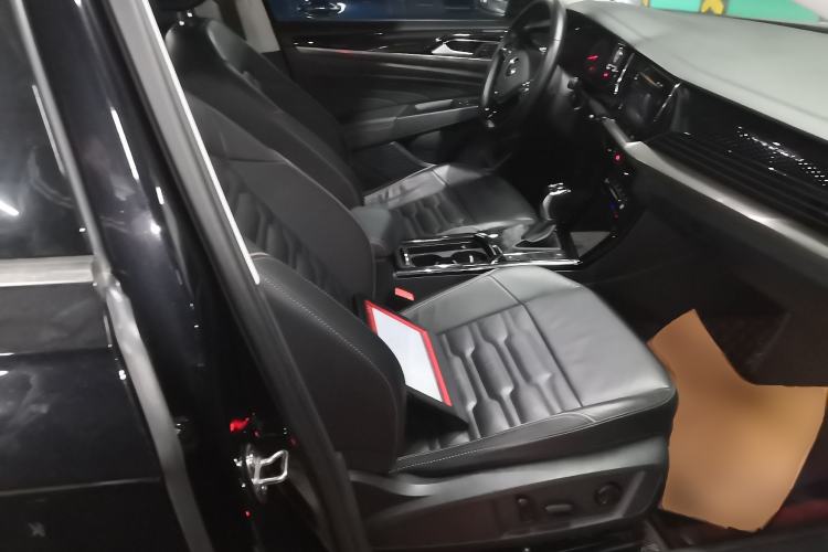 Used Volkswagen Passat 2020 Facelift 330TSI Elite Edition China VI Standard