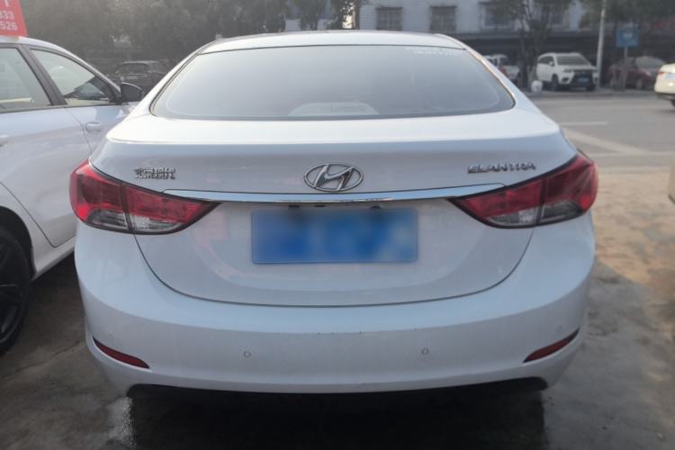 Used Hyundai Elantra 2015 1.6L Automatic Leading Model

