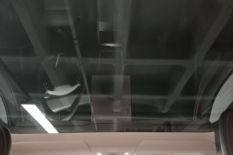 Used Tesla Model Y 2025 Long-Range All-Wheel-Drive Version
