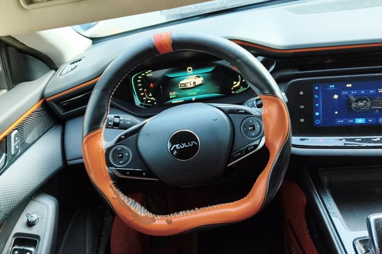 Used Dongfeng Aeolus Yixuan MAX 2023 1.5T Ultra-Stylish Trendsetting Dad Edition
