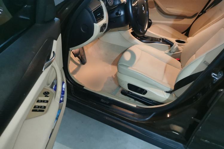 Used BMW X1 2013 sDrive18i Leading Model