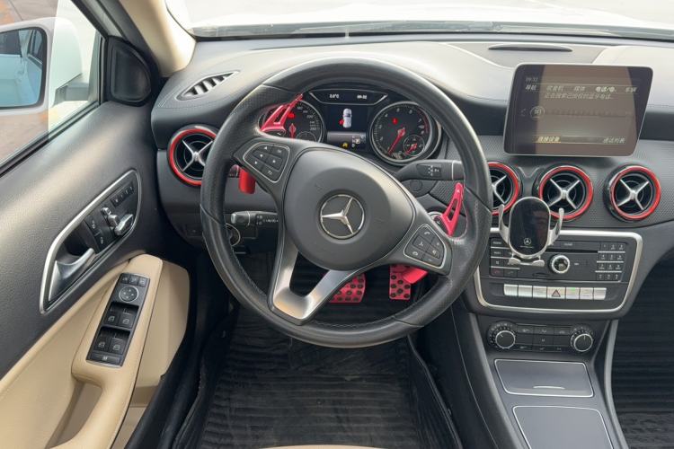 Used Mercedes-Benz GLA 2017 GLA 200 Fashion Model