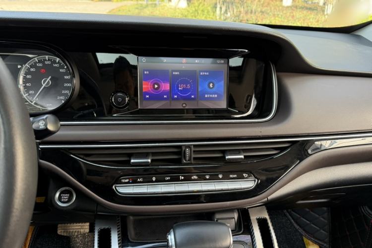 Used GAC Trumpchi M6 2019 270T DCT Luxury Edition (6-seater) China VI
