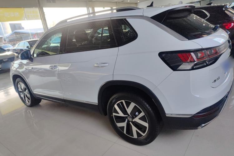 Used Volkswagen Tayron 2023 300TSI Two-Wheel-Drive Luxury Plus Advanced Edition
