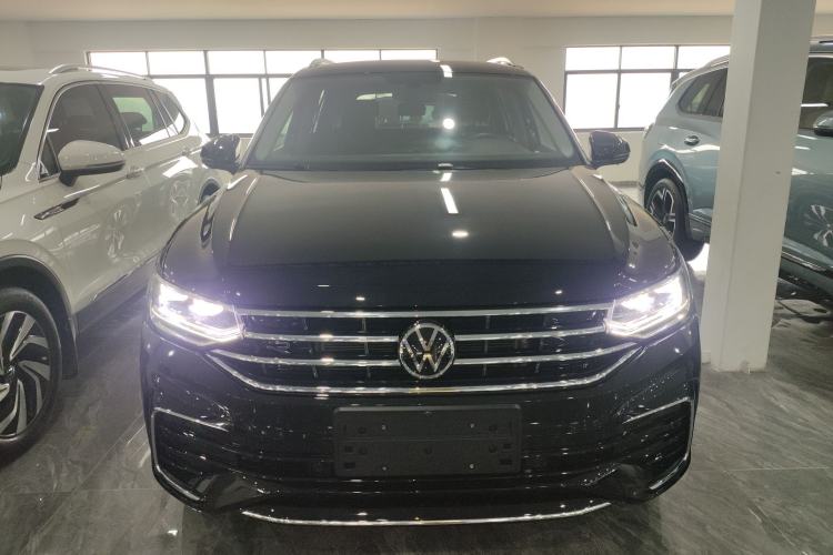 Used Volkswagen Tiguan L 2024 330TSI Automatic Two-Wheel Drive R-Line Enhanced Edition