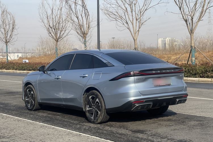 Used  L6 2025 EM-i 140km Starship Edition
