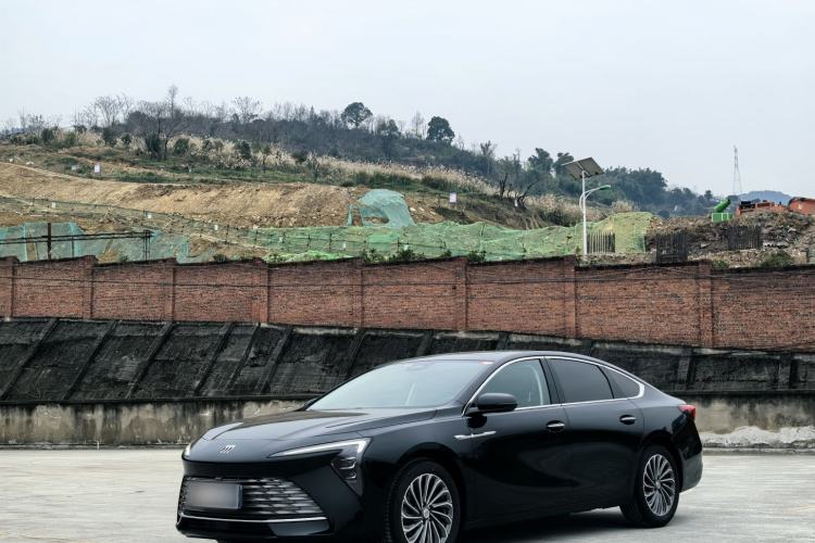 Used Buick LaCrosse 2024 28T Luxury Edition