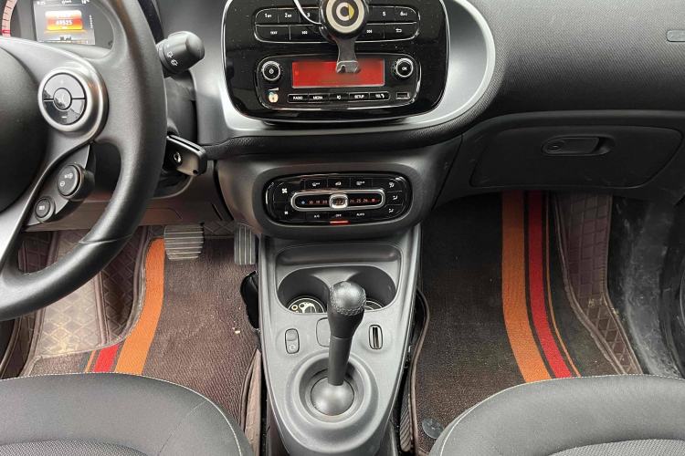 Used  forfour 2016 1.0L 52 kW Passion Edition