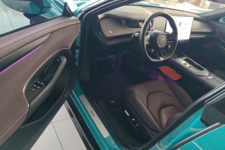 Used  SU7 2024 Rear-Drive Standard Founder Edition