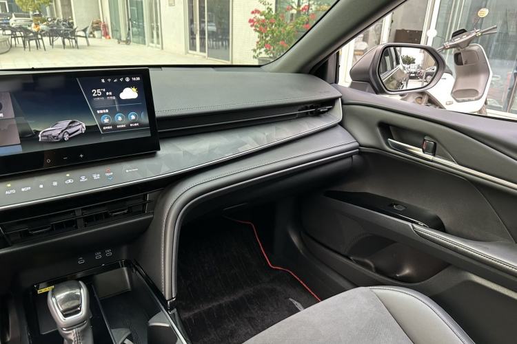 Used Toyota Camry 2024 Dual-Motor 2.0HS Sport Edition