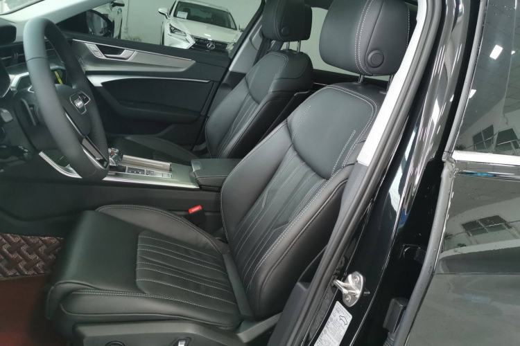 Used Audi A6L 2024 45 TFSI Prestige Elegant Edition
