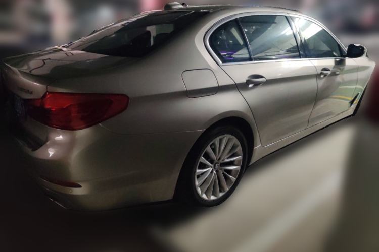 Used BMW 5 Series 2019 525Li Luxury Package
