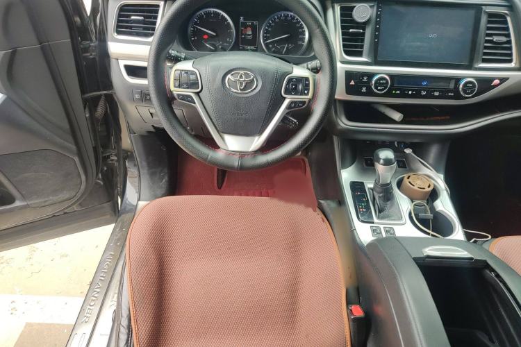 Used Toyota Highlander 2018 2.0T Four-Wheel Drive Luxury Edition 7 Seats China V Emission Standard