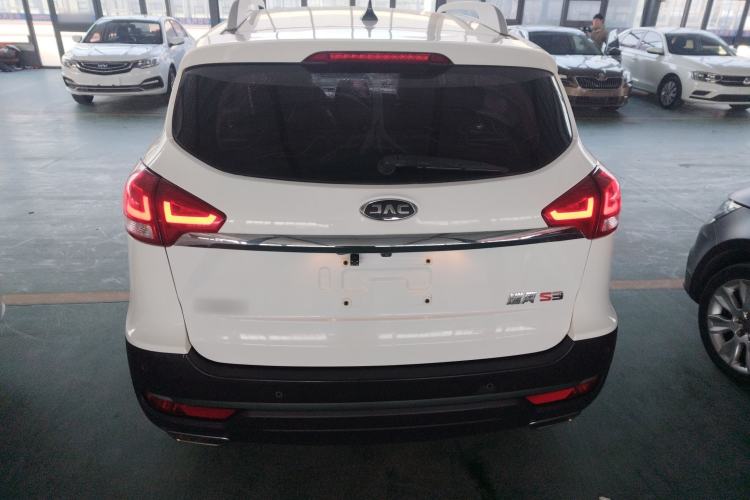 Used  Refine S3 2017 1.5L Manual Luxury Model
