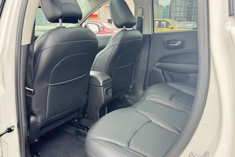 Used  Compass 2017 200T Automatic Family Edition