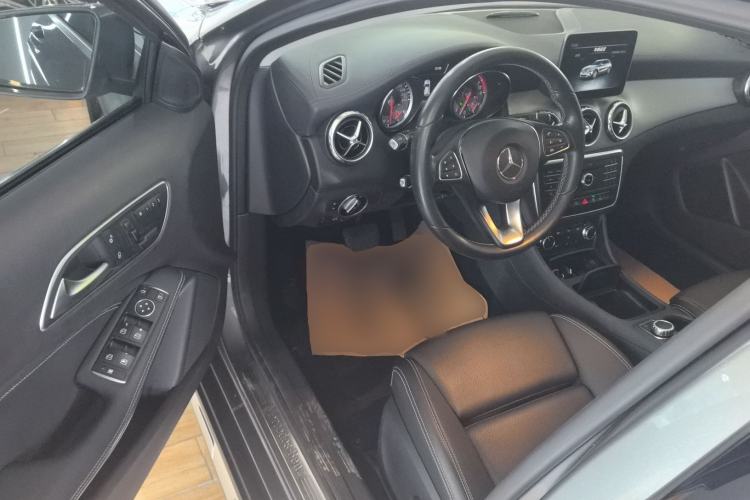 Used Mercedes-Benz GLA 2016 GLA 200 Fashion Model
