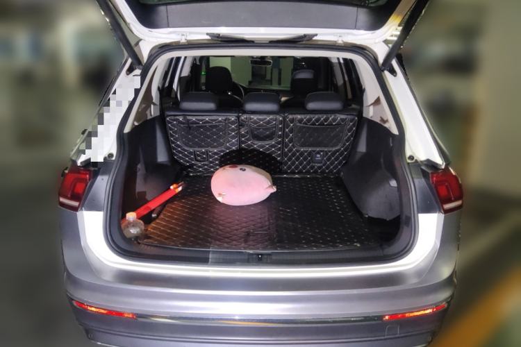 Used Volkswagen Tiguan L 2017 330TSI Automatic Two-Wheel Drive Flagship Edition
