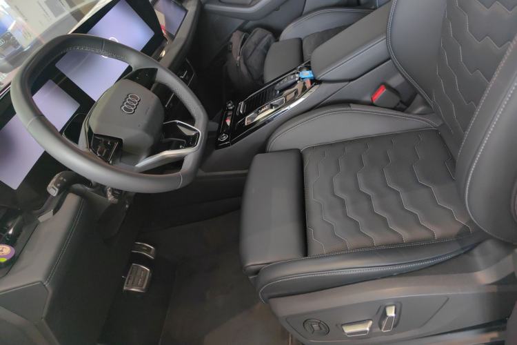 Used Audi Q6L e-tron 2026 First Launch Navigation Edition