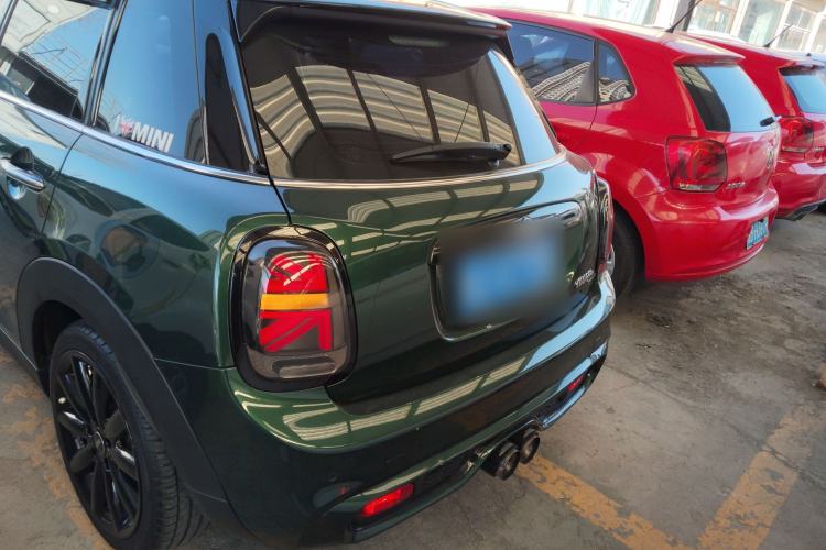 Used  MINI 2016 2.0T COOPER S Pioneer Edition Five-Door Model
