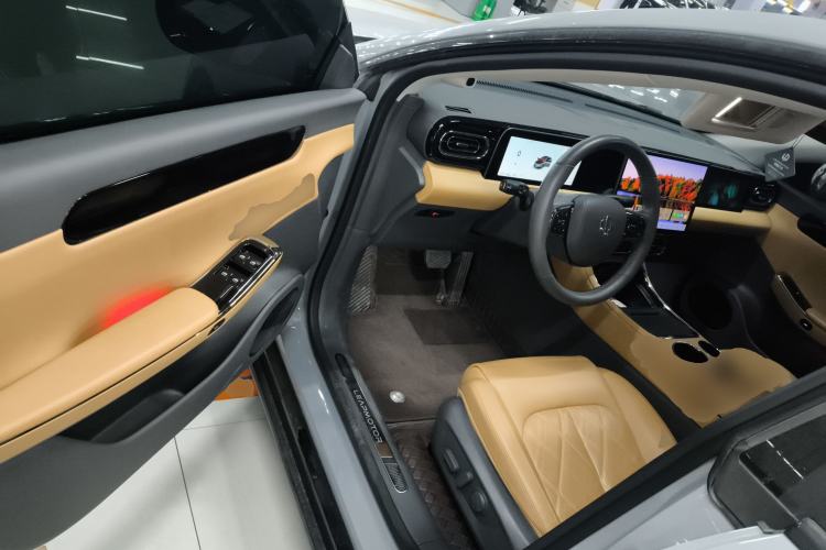 Used Leapmotor C01 2024 Range-Extended 316 Deluxe Edition
