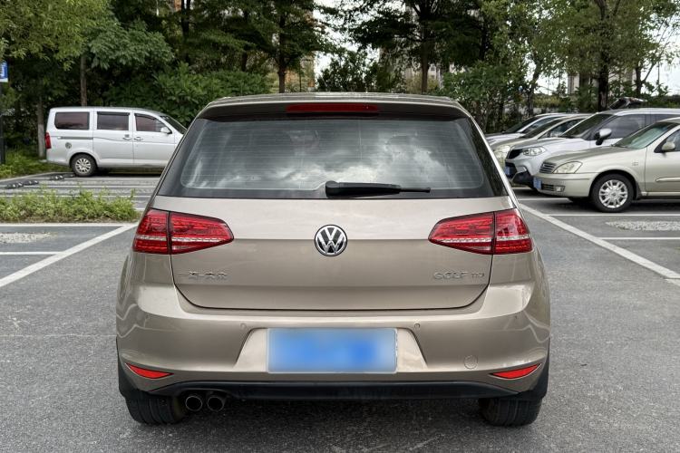 Used Volkswagen Golf 2016 230TSI Automatic Comfort Version
