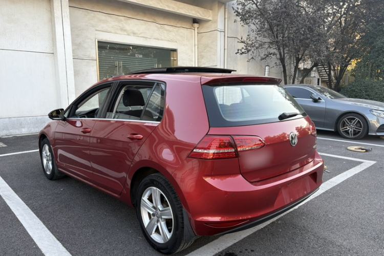 Used Volkswagen Golf 2015 1.6L Automatic Comfort Model
