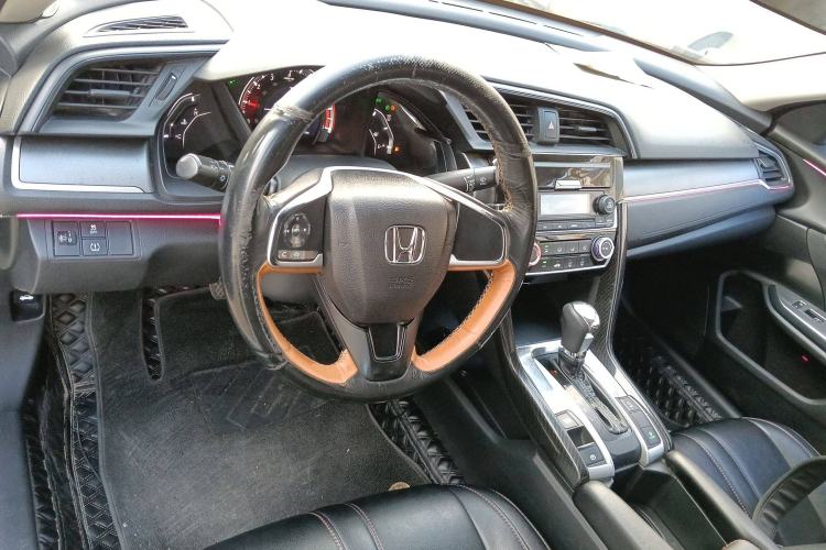 Used Honda Civic 2016 180TURBO CVT Comfort Version
