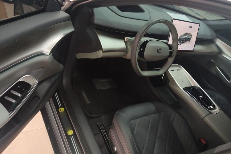 Used  A07 2024 All-Electric "True Fragrance" Edition 710 Flagship Model
