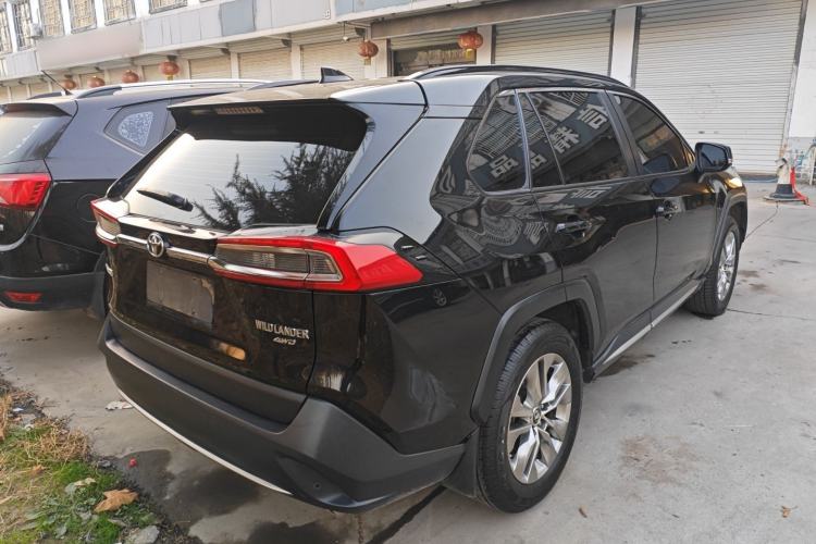 Used Toyota Wildlander 2022 2.0L CVT 4x4 Luxury PLUS Edition