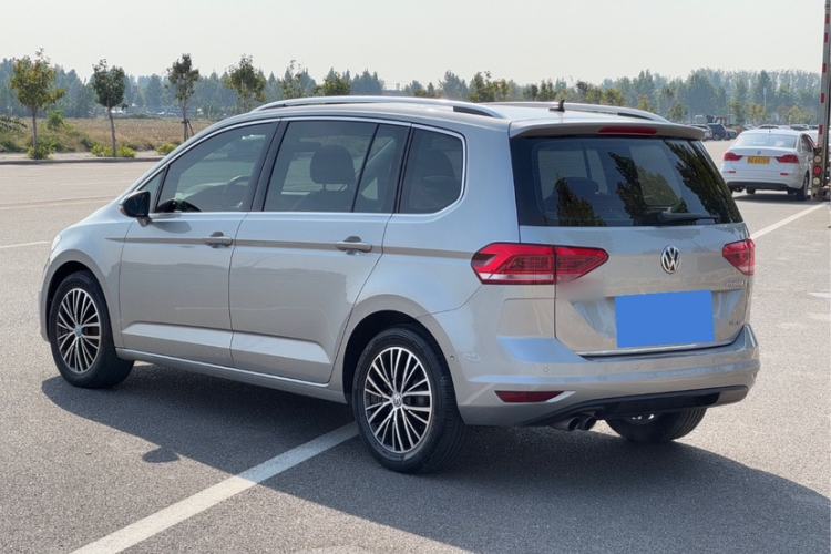 Used Volkswagen Touran 2016 Volkswagen Touran L 330TSI DSG Luxury Edition