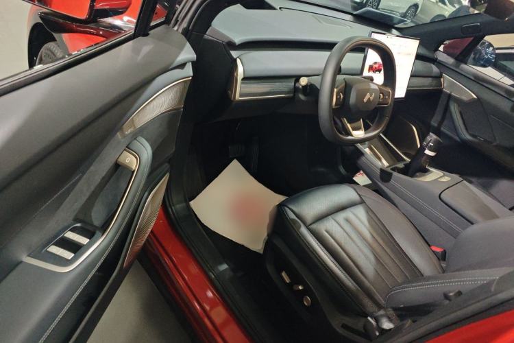 Used ONVO L60 2024 60 kWh All-Wheel Drive
