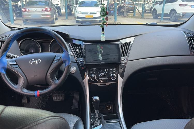Used Hyundai Sonata 2014 2.4L Automatic Leading Edition China IV Standard
