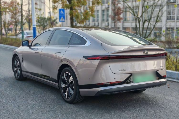 Used  A07 2025 All-Electric "Real Bargain" 525 Luxury Model