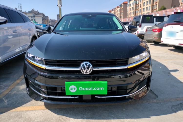 Used Volkswagen Magotan 2024 380TSI DSG Prestige Edition DaMai Package
