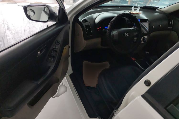 Used Hyundai Celesta 2015 1.6L Manual Comfort Model