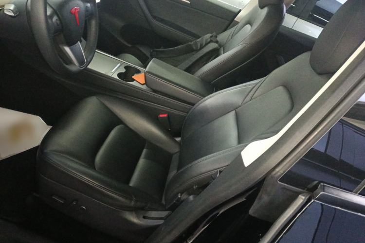 Used Tesla Model Y 2021 Long-Range All-Wheel-Drive Version 3D7