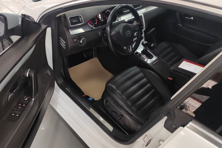 Used Volkswagen FAW-Volkswagen CC 2016 2.0 TSI Luxury Model
