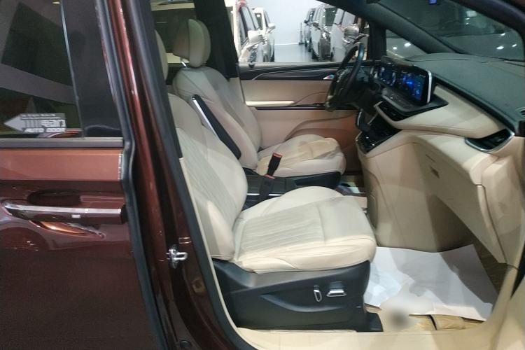 Used Buick GL8 2022 ES Land Cruiser 653T Luxury Model