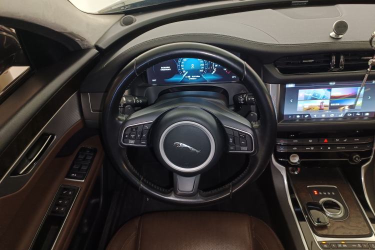 Used Jaguar XFL 2017 XFL 2.0T 240PS Premium Edition
