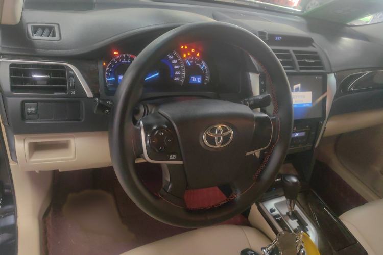 Used Toyota Camry 2015 2.0E Elite Edition
