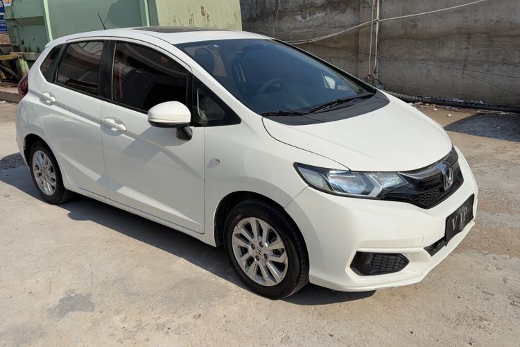 Used Honda Fit 2018 1.5L CVT Comfort Sunroof Version